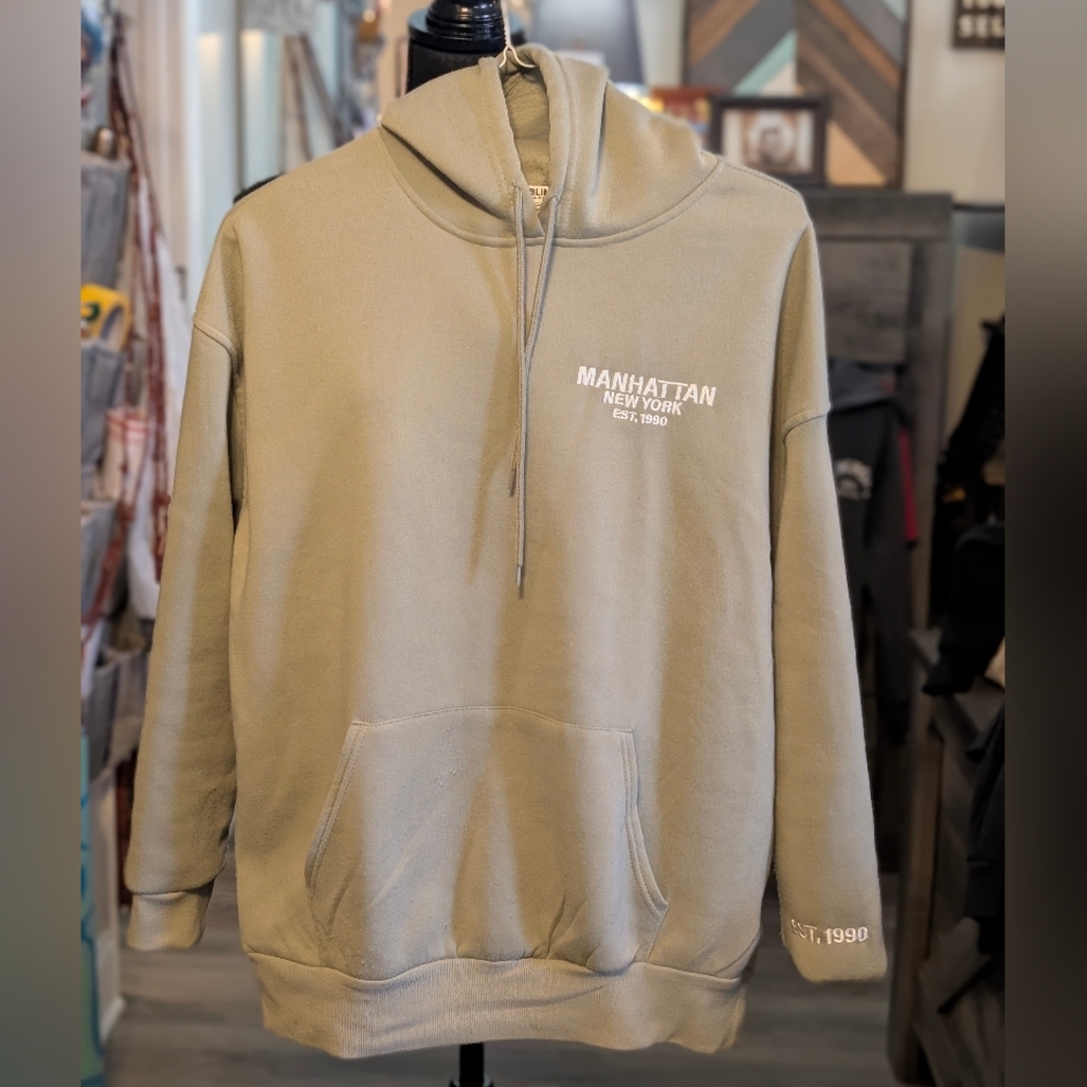 Blind Fashion Manhattan Hoodie - Size Medium